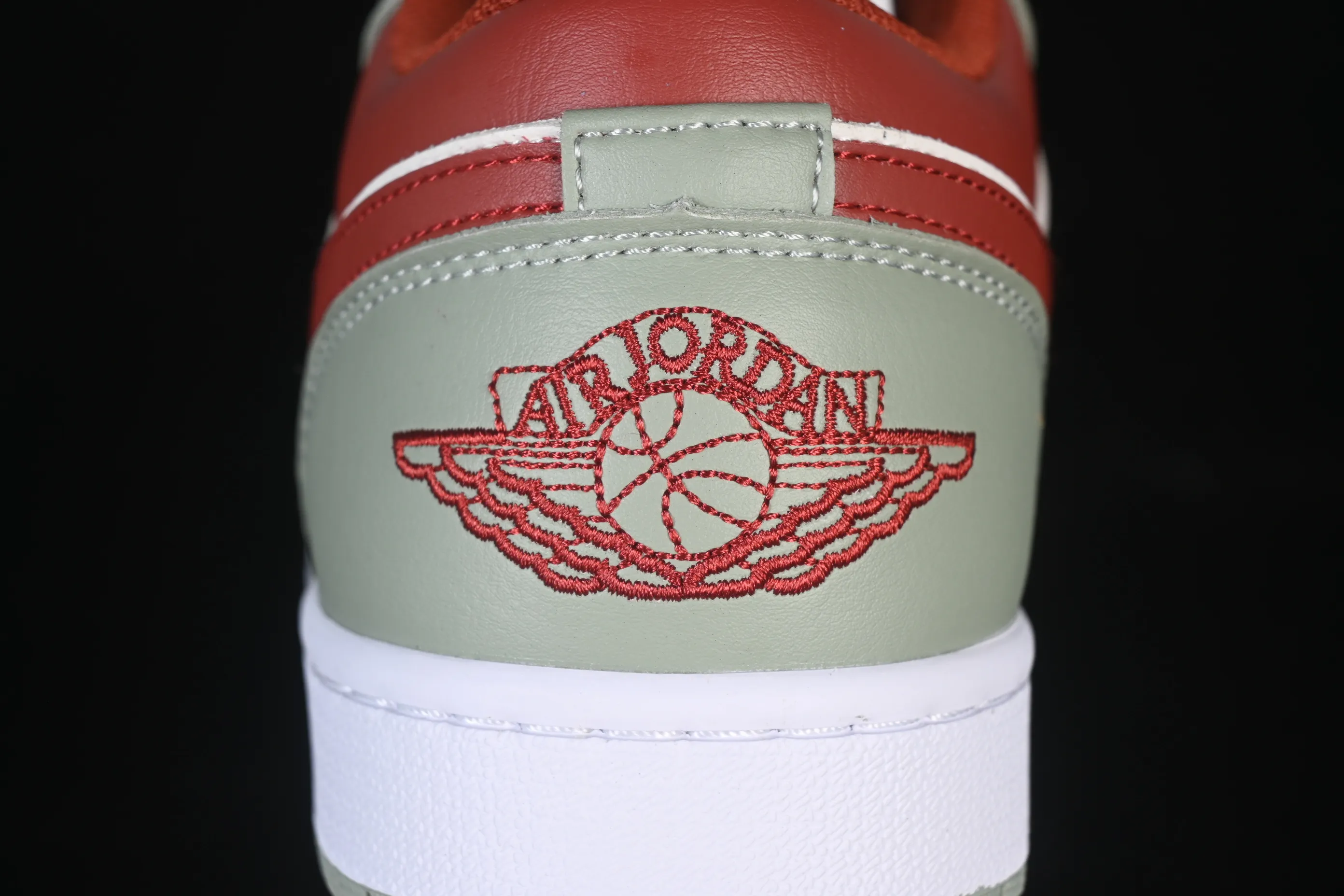 All categories Air Jordan Jordan series basketball shoes Air Jordan 1 Low Air Jordan 1 Low AJ1 Joe 1 white green red low-top cultural casual sneakers 553558-133